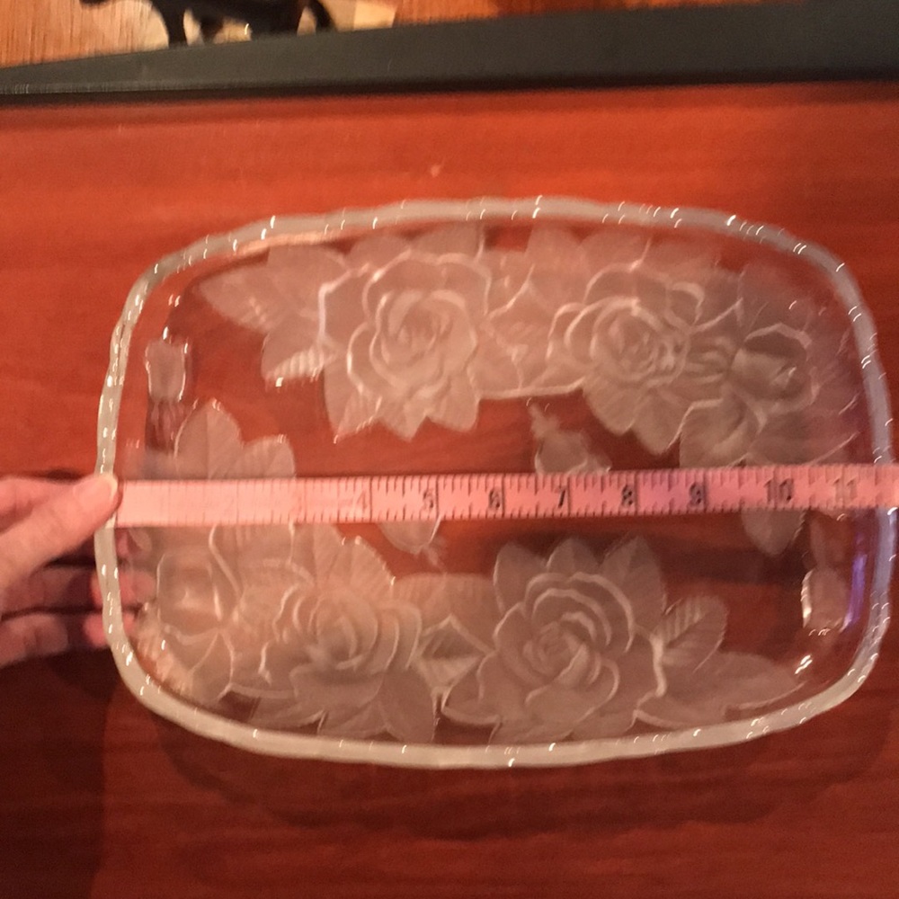 Glass Tray with Roses - Picture 9 of 10